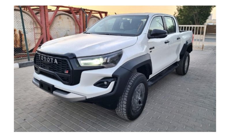 2024 TOYOTA HILUX 4.0L GR Sport full