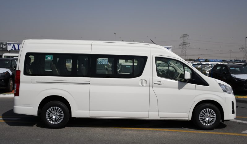 2025 Toyota HiAce 3.5L GL full